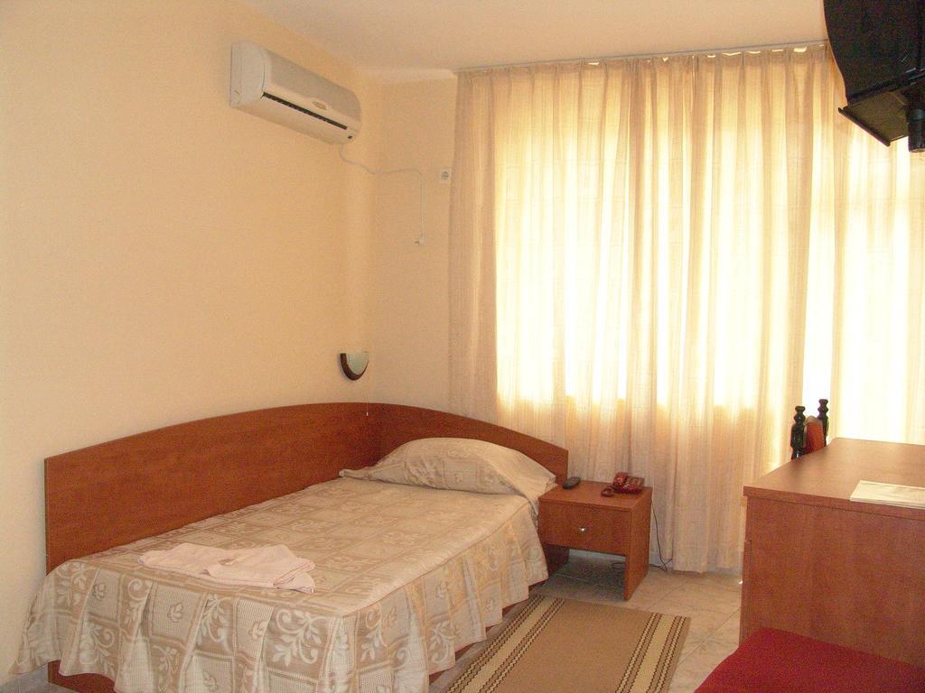 Family Hotel Andreev Nessebar Chambre photo